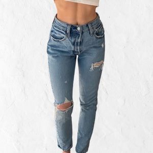 LEVI’S SLOUCH STRAIGHT LEG